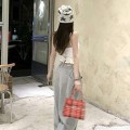 蕾丝边字母刺绣吊带上衣